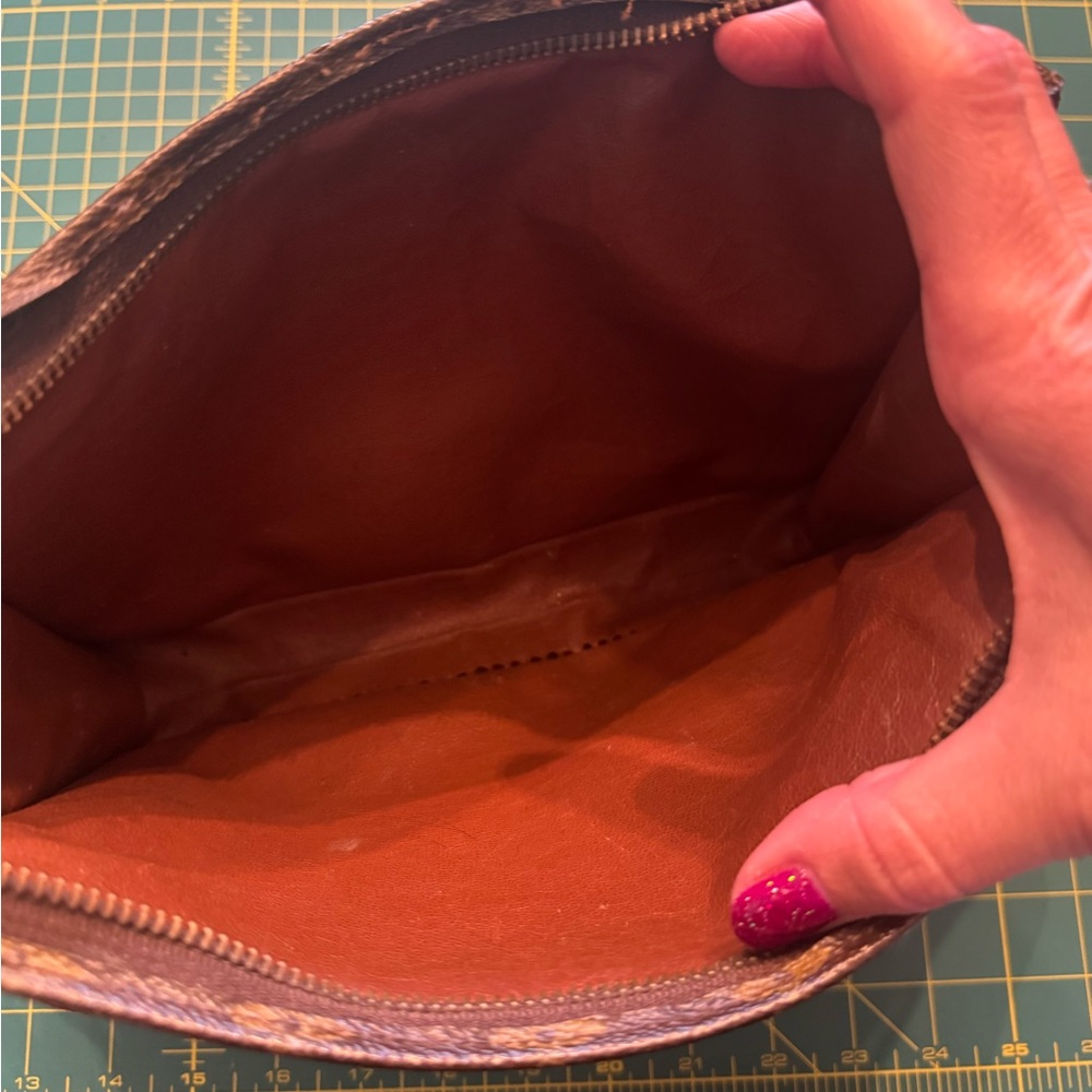 Louis Vuitton Brown Fringe Crossbody Bag- Tricked Out Vintage Tolietry 26 - Picture 3 of 8
